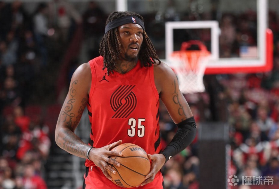 扛起内线大旗，罗威替补登场22分半得到14分14板2断4帽